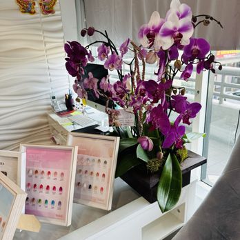 Luxury Nail Lashes - Gel x and nail colors - Nail Salons Near Me - San Gabriel, California Luxury Nail Lashes - Gel x and nail colors - Nail Salons Near Me - San Gabriel, California