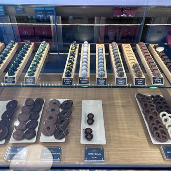Winfield's Chocolate Bar - Desserts Near Me - Houston, Texas Winfield's Chocolate Bar - Desserts Near Me - Houston, Texas