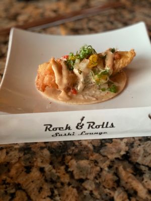 Rock & Rolls Sushi Lounge by null