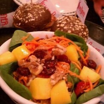 Silver Diner - Citrus salad and Wahabis salmon sliders. - Diners Near Me - Greenbelt, Maryland Silver Diner - Citrus salad and Wahabis salmon sliders. - Diners Near Me - Greenbelt, Maryland