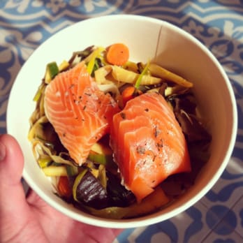 La Récolte - Fait Maison : saumon sauvage d'Alaska & légumes à la vapeur de Bretagne - Organic Stores Near Me - Paris, 75 La Récolte - Fait Maison : saumon sauvage d'Alaska & légumes à la vapeur de Bretagne - Organic Stores Near Me - Paris, 75