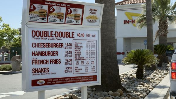 In-N-Out Burger by null