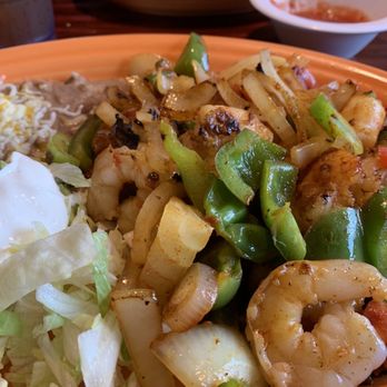 El Cazador - 1/2 Fajitas - Mexican Near Me - Carolina Beach, North Carolina El Cazador - 1/2 Fajitas - Mexican Near Me - Carolina Beach, North Carolina