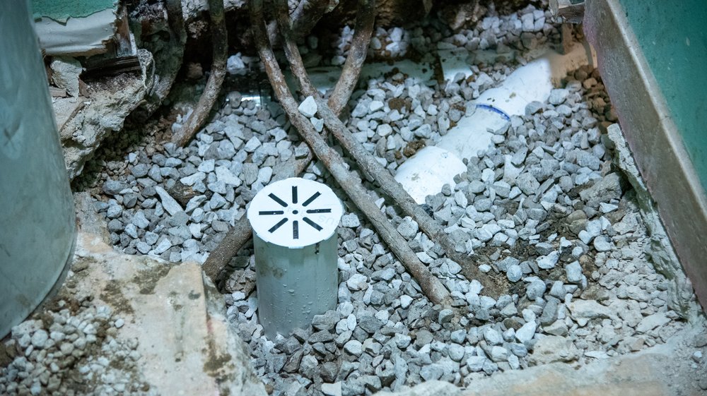 Slide of The Fair Plumber