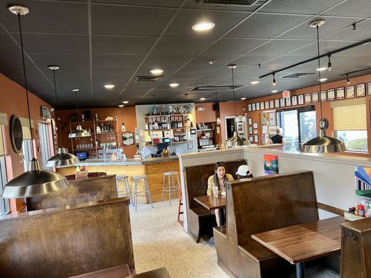 Green Truck Neighborhood Pub by null
