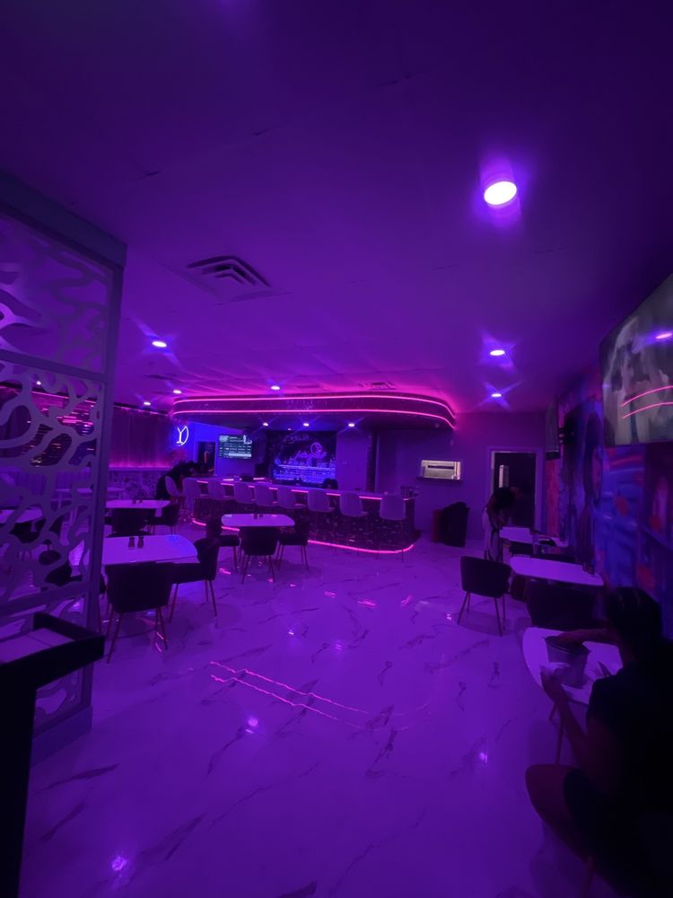 Intrigued Restaurant Logo