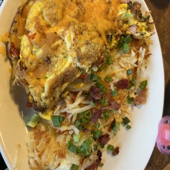 Shari's Cafe and Pies - Two Egg Denver Omelette - Desserts Near Me - Silverdale, Washington Shari's Cafe and Pies - Two Egg Denver Omelette - Desserts Near Me - Silverdale, Washington