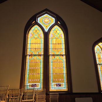 Ashby Inn & Restaurant - Church/ event space - New American Near Me - Paris, Virginia