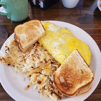 DK Diner - Breakfast hash with eggs and toast - Diners Near Me - Grandview Heights, Ohio