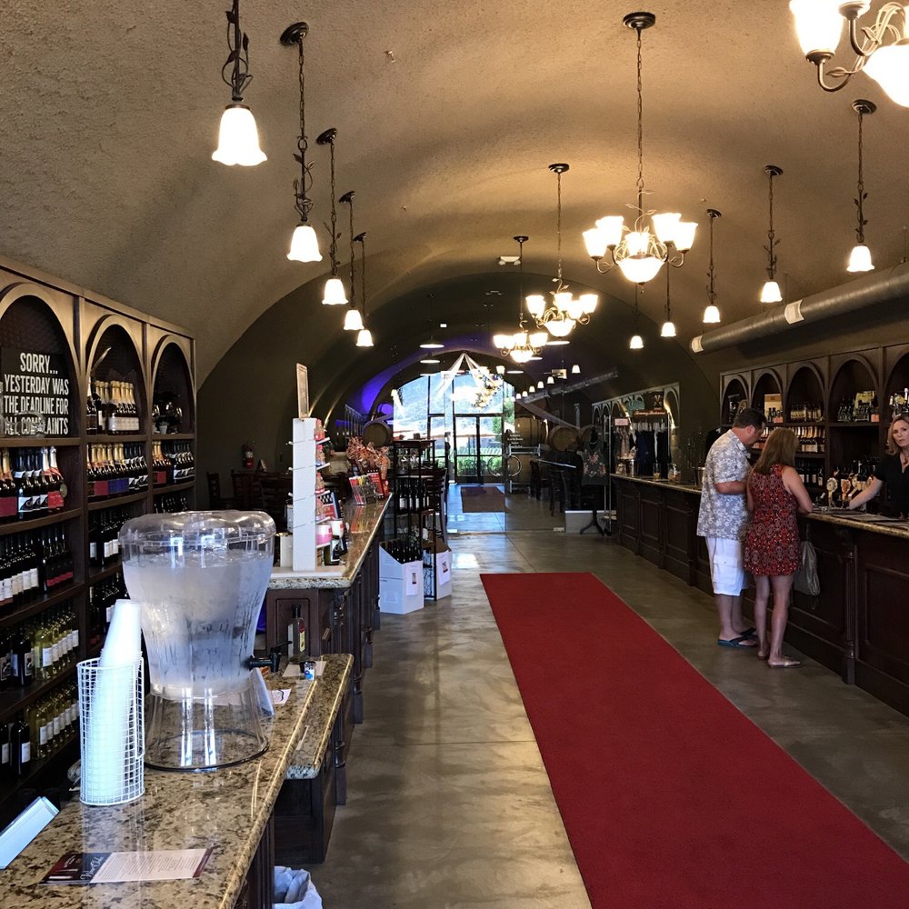 Oak Mountain Winery - Wineries Near Me - Temecula, California