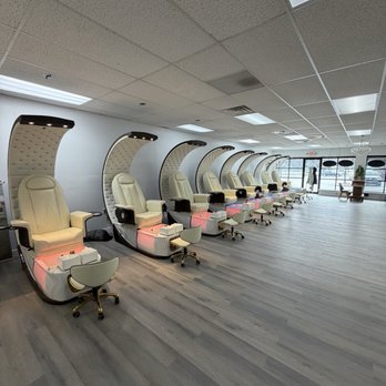 Pretty Nails and Spa - Nail Technicians Near Me - Germantown, Wisconsin