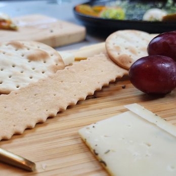 Little Wine House - Wine Bars Near Me - San Jose, California