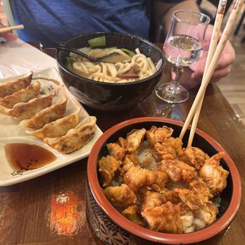 Ten Chi - Japanese raviolis aka pot stickers Beouf udon soup Chicken w rice- t - Japanese Near Me - Paris, 75 Ten Chi - Japanese raviolis aka pot stickers Beouf udon soup Chicken w rice- t - Japanese Near Me - Paris, 75
