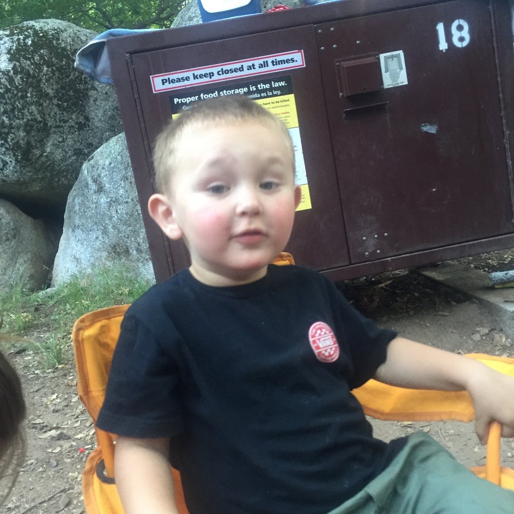 Buckeye Flat Campground - Enjoying so camping fun with family - Parks Near Me - Three Rivers, California