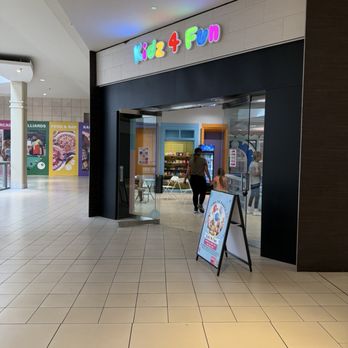Deptford Mall - Shopping Centers Near Me - Deptford, New Jersey