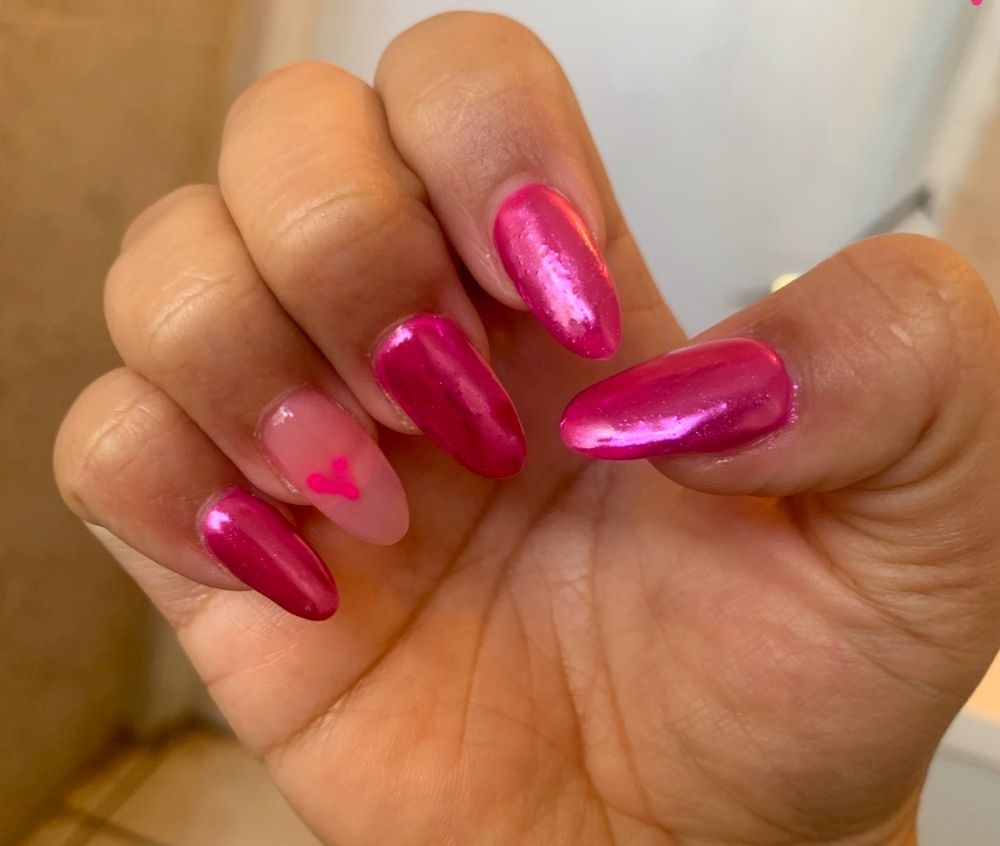 Bella Nails and Spa Logo