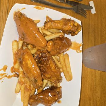 The Gamble Farm Restaurant - Wings and fries after I started eating! - American Near Me - Jersey Shore, Pennsylvania The Gamble Farm Restaurant - Wings and fries after I started eating! - American Near Me - Jersey Shore, Pennsylvania