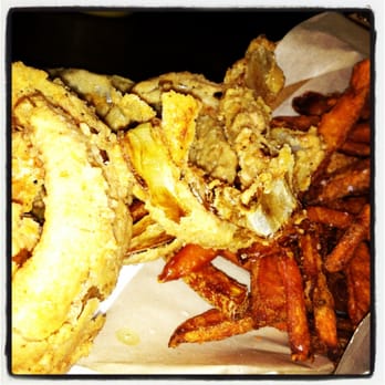 25 Degrees - Half rings half sweet potato fries - Burgers Near Me - Los Angeles, California