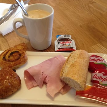Ibis Styles Hotel - Breakfast buffet, round one. - Hotels Near Me - Edinburgh, EDH