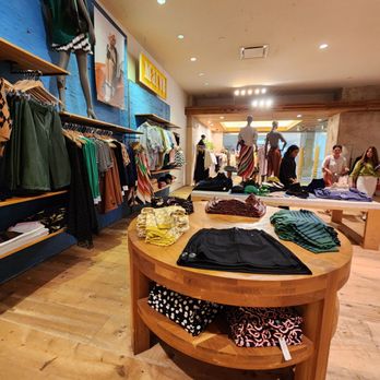 Anthropologie - Women's Clothing Near Me - Miami, Florida Anthropologie - Women's Clothing Near Me - Miami, Florida