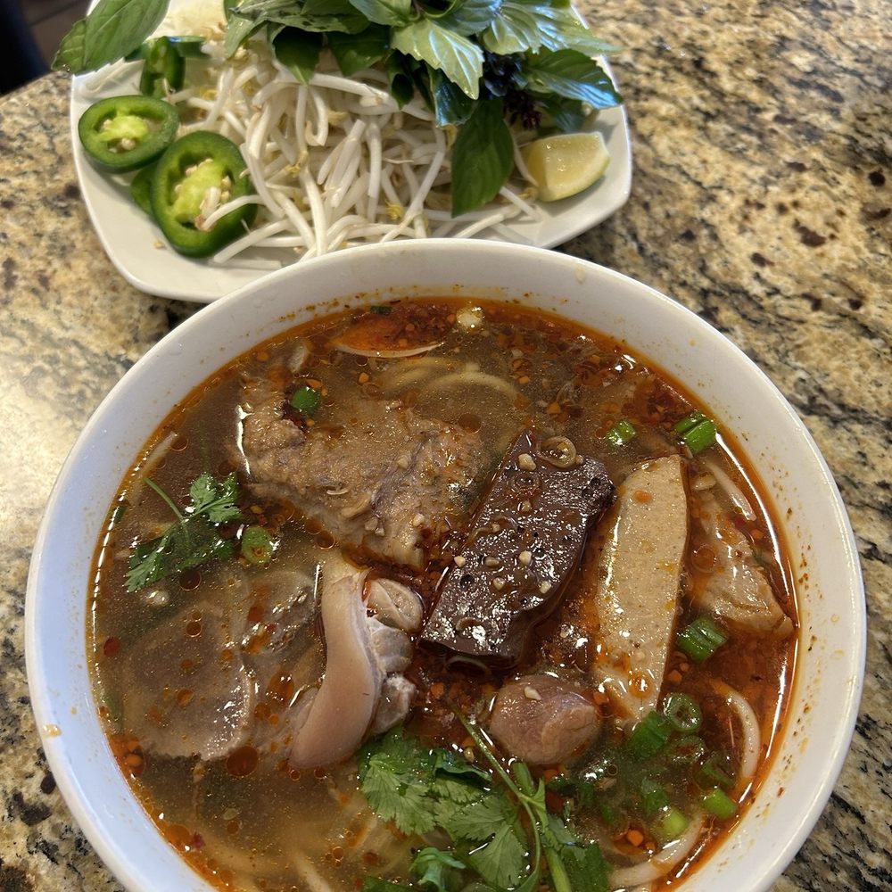 Da Vang Restaurant - Bun Bo hue - Vietnamese Near Me - Phoenix, Arizona Da Vang Restaurant - Bun Bo hue - Vietnamese Near Me - Phoenix, Arizona