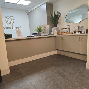 Crystal Dental - Front desk very nice and clean. - Oral Surgeons Near Me - Los Angeles, California Crystal Dental - Front desk very nice and clean. - Oral Surgeons Near Me - Los Angeles, California