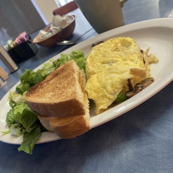 Flying With Jerome - Vegetable Omelette - Breakfast & Brunch Near Me - Clearwater, Florida
