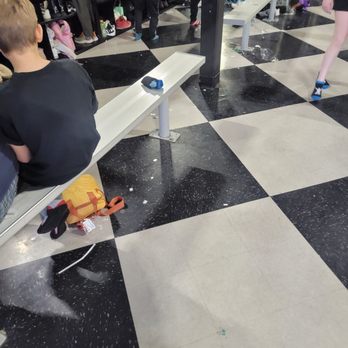Sky Zone Trampoline Park - Scuzz - Trampoline Parks Near Me - Nampa, Idaho Sky Zone Trampoline Park - Scuzz - Trampoline Parks Near Me - Nampa, Idaho