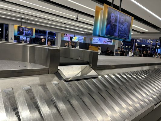 Long Beach Airport by null