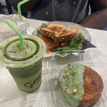 The Goddess and Grocer - Lox sandwich & pistachio croissant - Salad Near Me - Chicago, Illinois