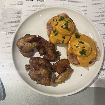 Sixty Vines - eggs benedict - Coffee & Tea Near Me - Reston, Virginia Sixty Vines - eggs benedict - Coffee & Tea Near Me - Reston, Virginia
