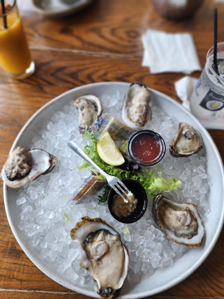 Snooky's Oceanfront