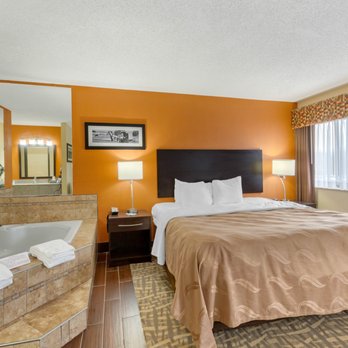 Quality Inn - Whirlpool Suite Nonsmoking - Hotels Near Me - Wooster, Ohio Quality Inn - Whirlpool Suite Nonsmoking - Hotels Near Me - Wooster, Ohio