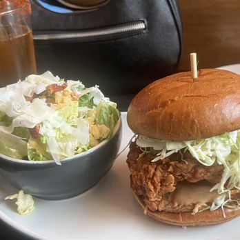 LOCAL Public Eatery Henderson - Chicken sandwich - Pubs Near Me - Dallas, Texas LOCAL Public Eatery Henderson - Chicken sandwich - Pubs Near Me - Dallas, Texas