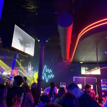 Be Kind & Rewind - Inside - Bars Near Me - San Antonio, Texas Be Kind & Rewind - Inside - Bars Near Me - San Antonio, Texas