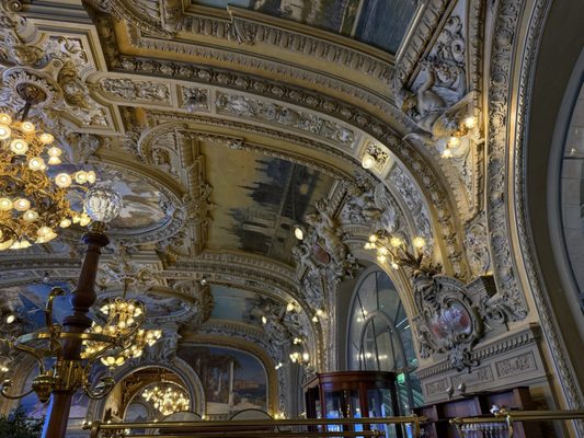 Le Train Bleu by null