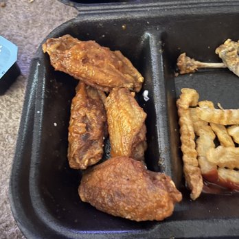 Zaxbys - Incredibly dry hot wings. - Fast Food Near Me - Jasper, Georgia