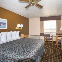 Days Inn by Wyndham Hurricane/Zion National Park Area - Guest room