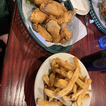 Cleveland Pub & Grill - New American Near Me - New Berlin, Wisconsin