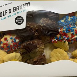 Wolf's Bakery - Mixed box of cookies yum 1.5 pounds wow