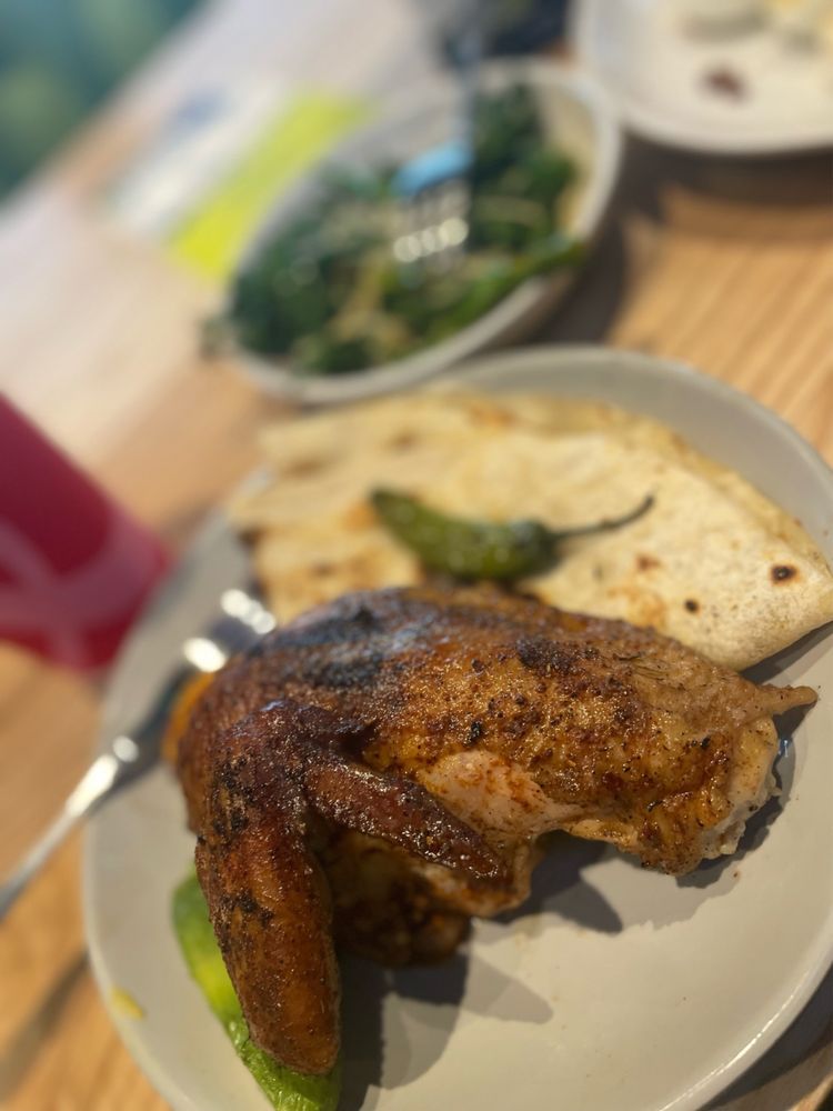 Chicken N Pickle - San Antonio