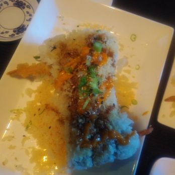 Sushi Hook - Sushi Bars Near Me - Sacramento, California
