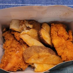 Royal Farms - Yummy