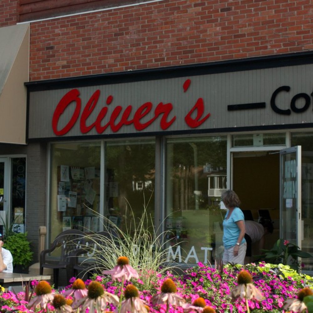 Oliver's Coffee - the outside of a coffee shop - Cafes Near Me - Muskoka Lakes, Ontario Oliver's Coffee - the outside of a coffee shop - Cafes Near Me - Muskoka Lakes, Ontario