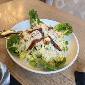 Oliver's Trattoria - Insalata Cesare - Italian Near Me - Irvine, California