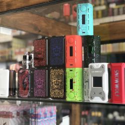 Blue Moon Vapors - Variety of different mods and kits! For deals you can't beat!