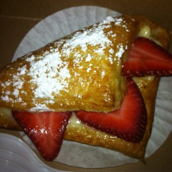 Le Croissant Dore - Bakeries Near Me - Westminster, California