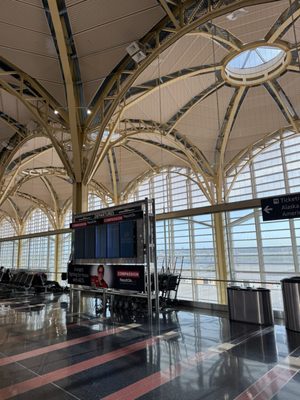 Ronald Reagan Washington National Airport by null