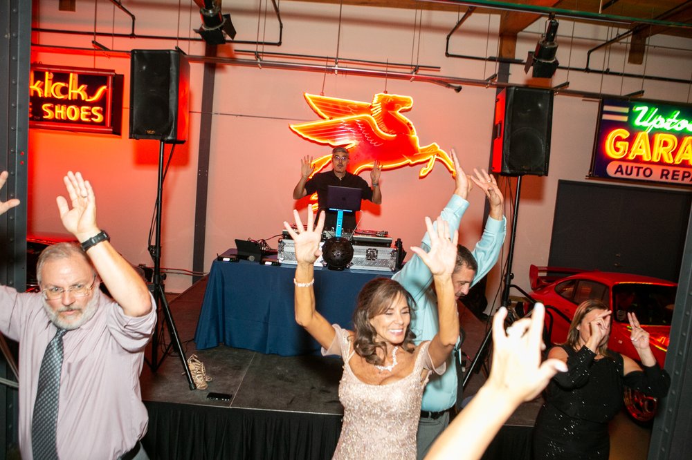 CAGE AND AQUARIUM PRODUCTIONS Updated September 2024 70 Photos