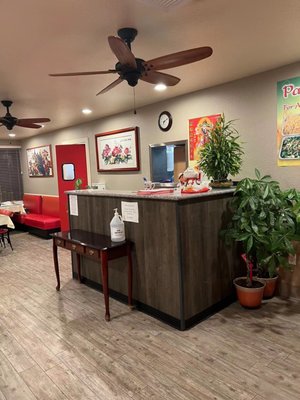 Lee's Chinese Kitchen by null
